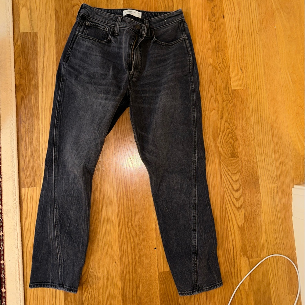 Abercrombie mom jeans size 6